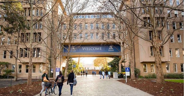 UNDERSTANDING THE HIGHER EDUCATION SYSTEM IN AUSTRALIA